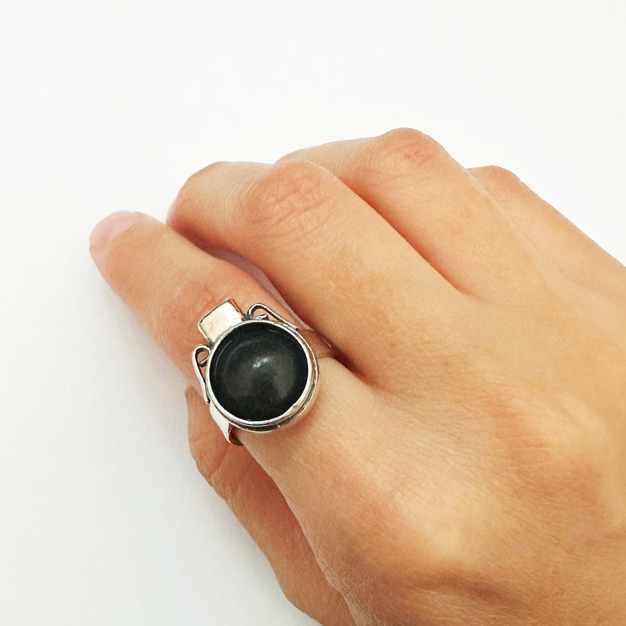 Anillo Cántaro con Perla de Barro Negro - PLATA